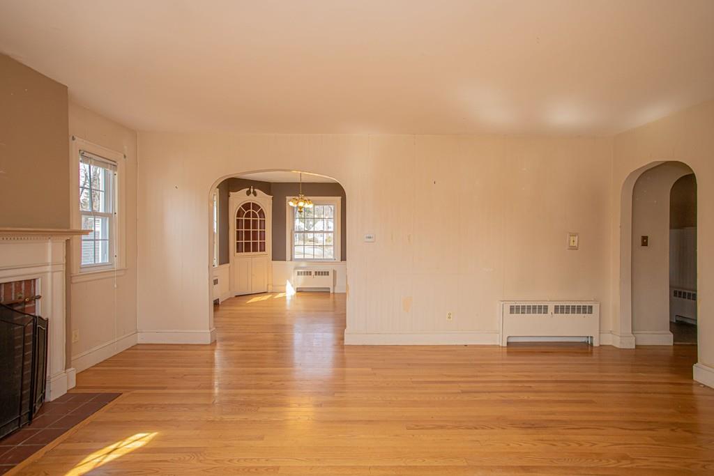 48 Montvale Road Gardner, MA 01440 - Photo 6 of 42 Gallery Image 6