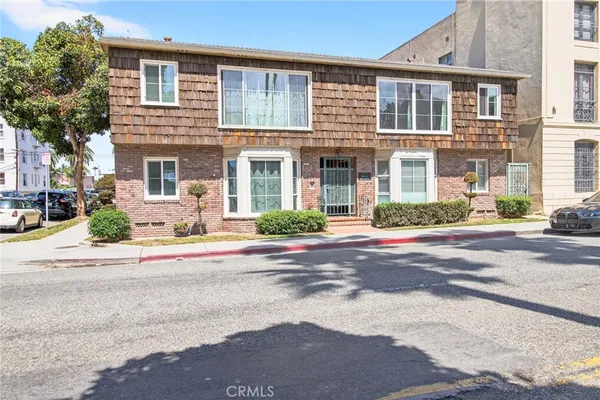 $630,000 | 907 East Ocean Boulevard, Long Beach, CA 90802