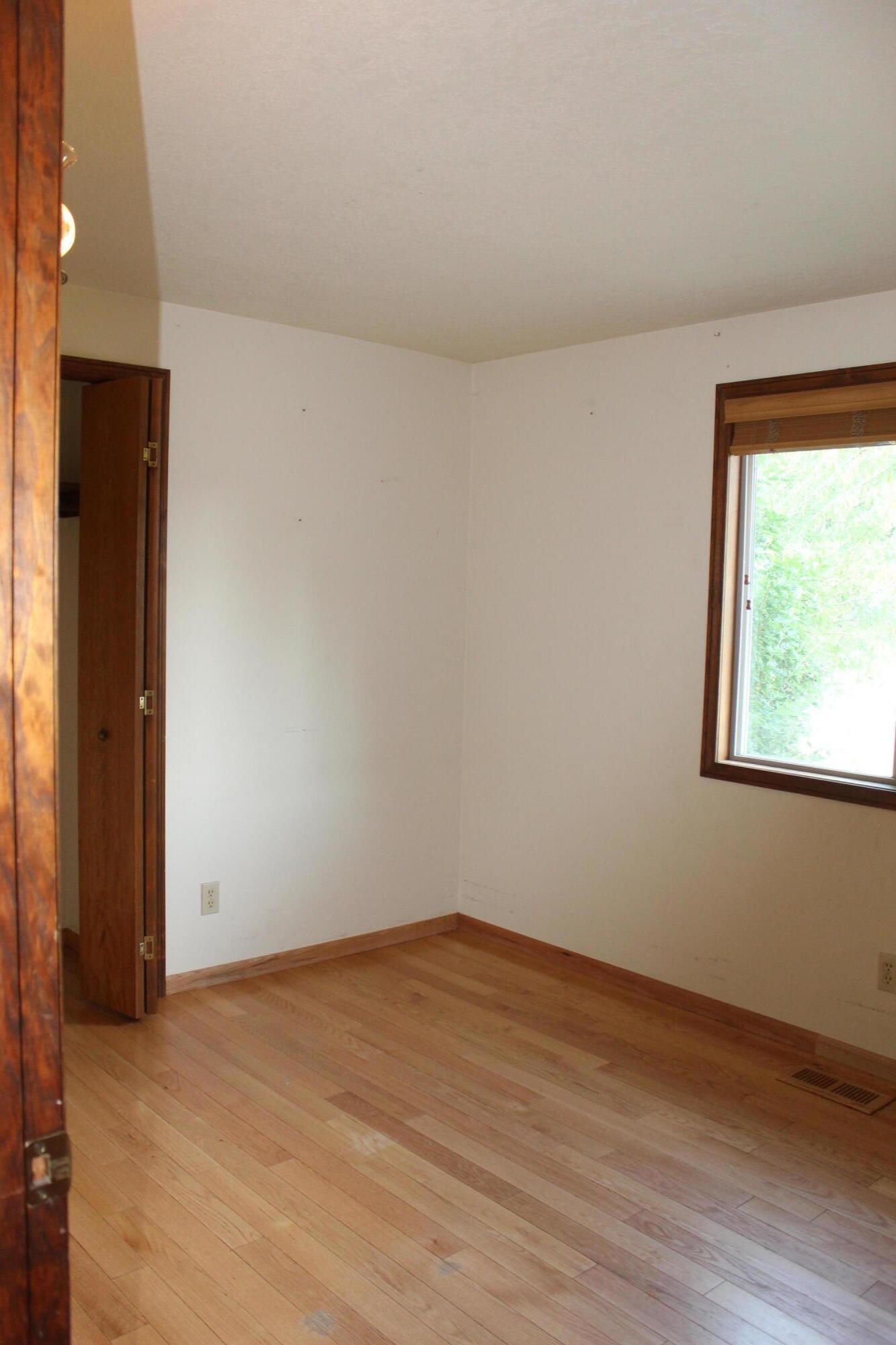 61151 Ladera Road Bend, OR 97702 - Photo 9 of 16 Bedroom
