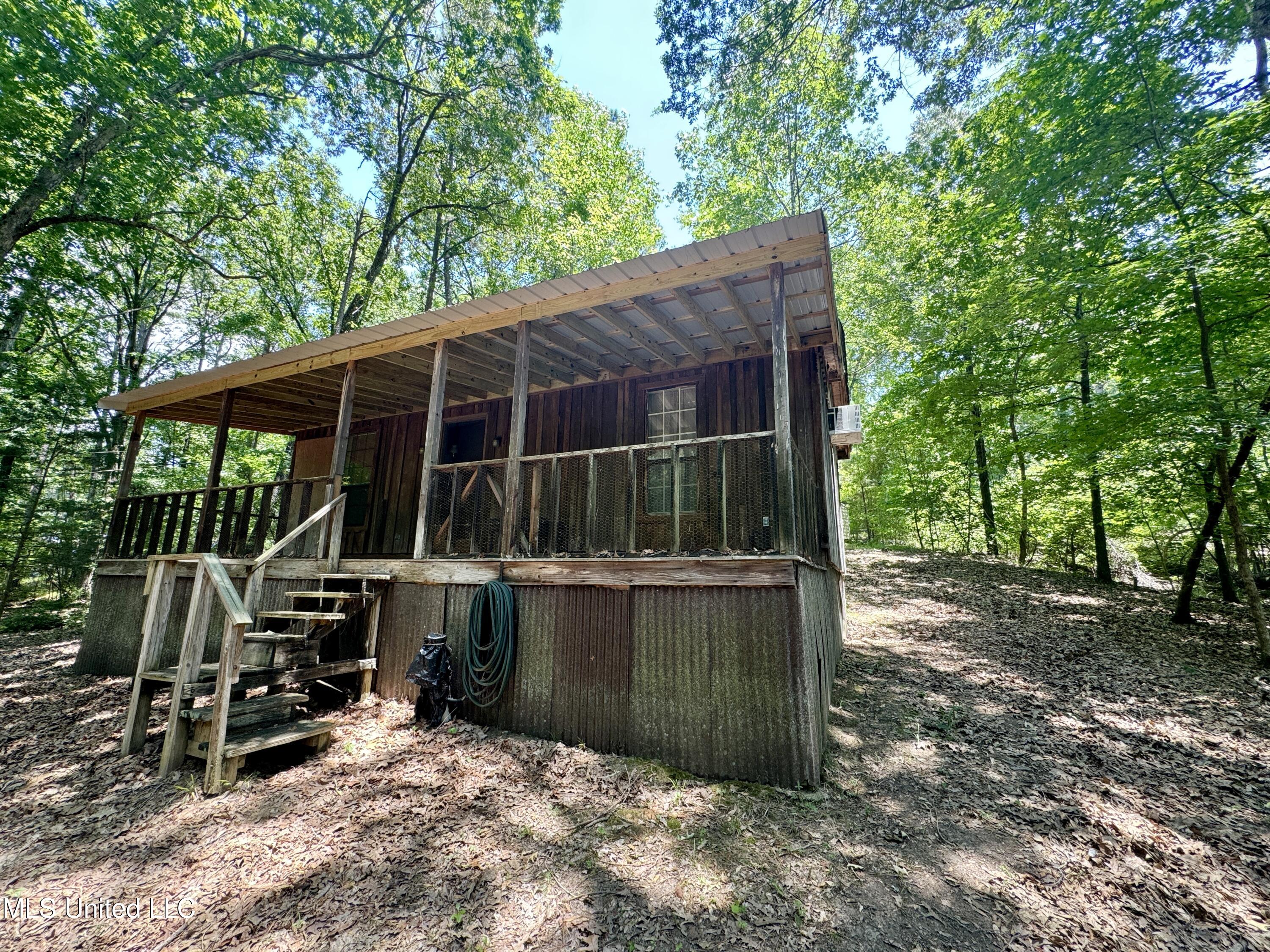 33 Webster Road Pope, MS 38658 - Photo 2 of 14 IMG_4643~photo