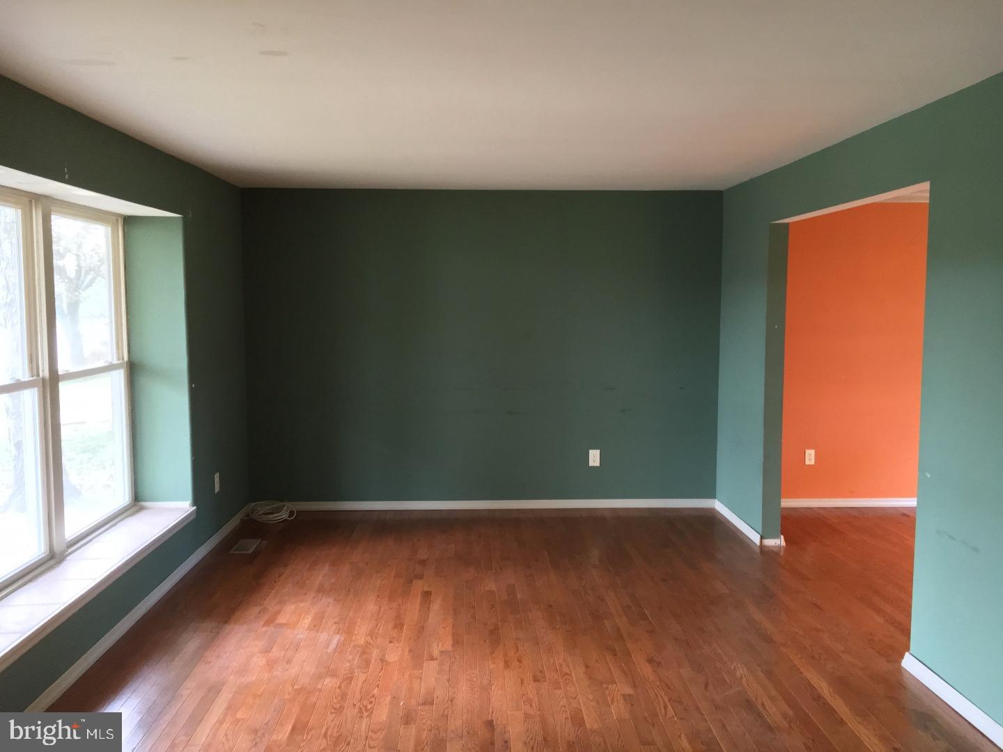 227 Southview Drive Riverside, NJ 08075 - Photo 2 of 23