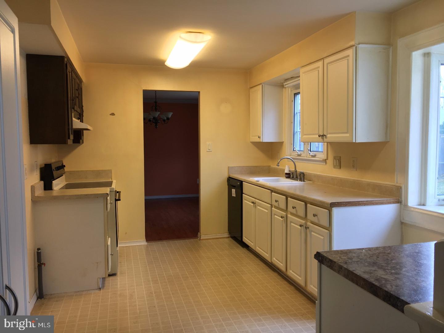 227 Southview Drive Riverside, NJ 08075 - Photo 4 of 23