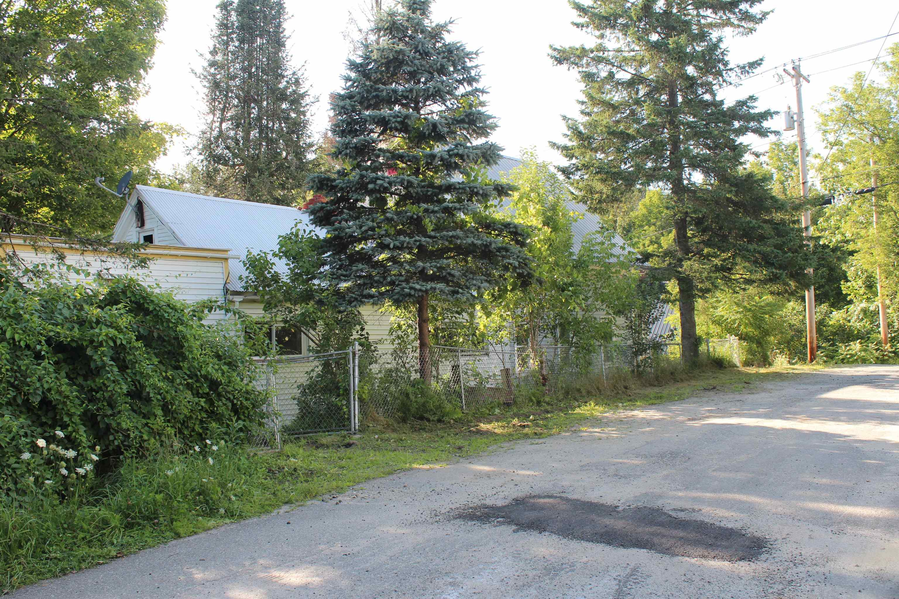 111 Prospect Street Barton, VT 05822 - Photo 2 of 17