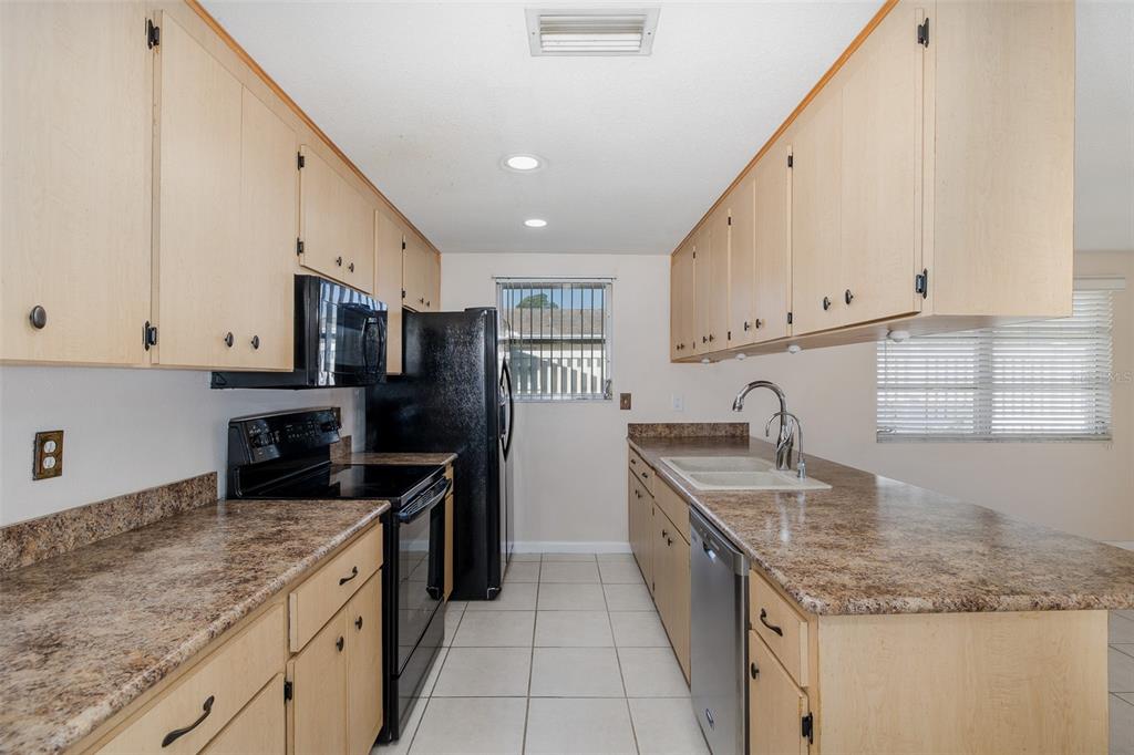 10328 Holly Drive Port Richey, FL 34668 - Photo 7 of 40