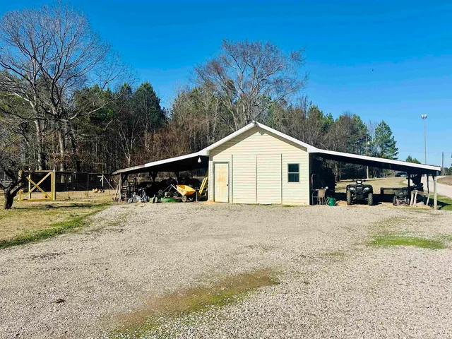 $149,900 | 3558 Highway 142, Selmer, TN 38375