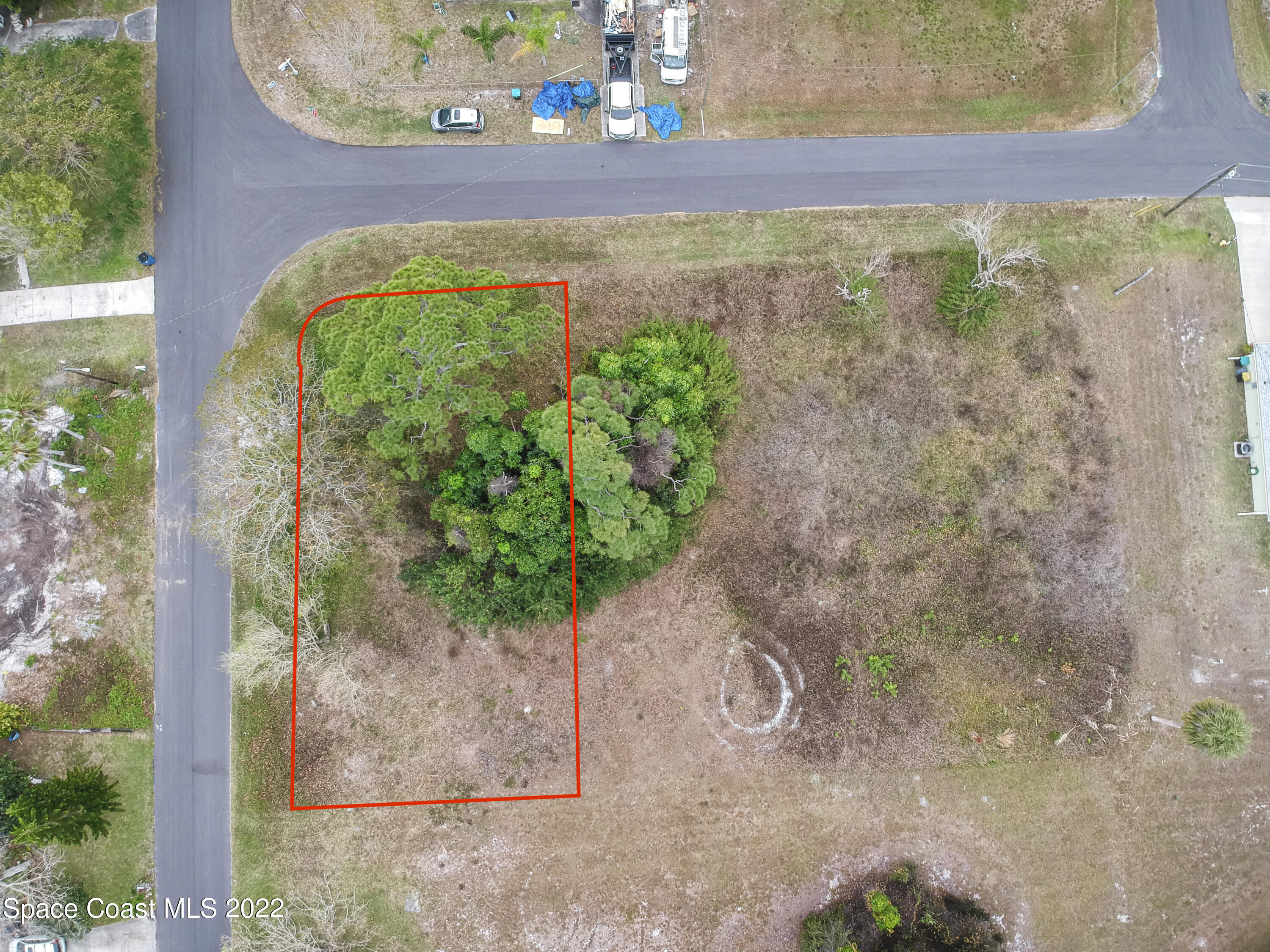 1198 Ver Circle Northeast Palm Bay, FL 32905 - Photo 3 of 7 a view of a garden