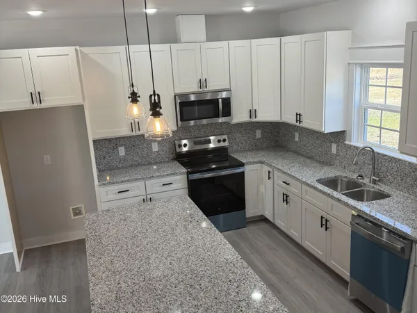 $395,000 | 570 Foreman Bundy Road, Elizabeth City, NC 27909