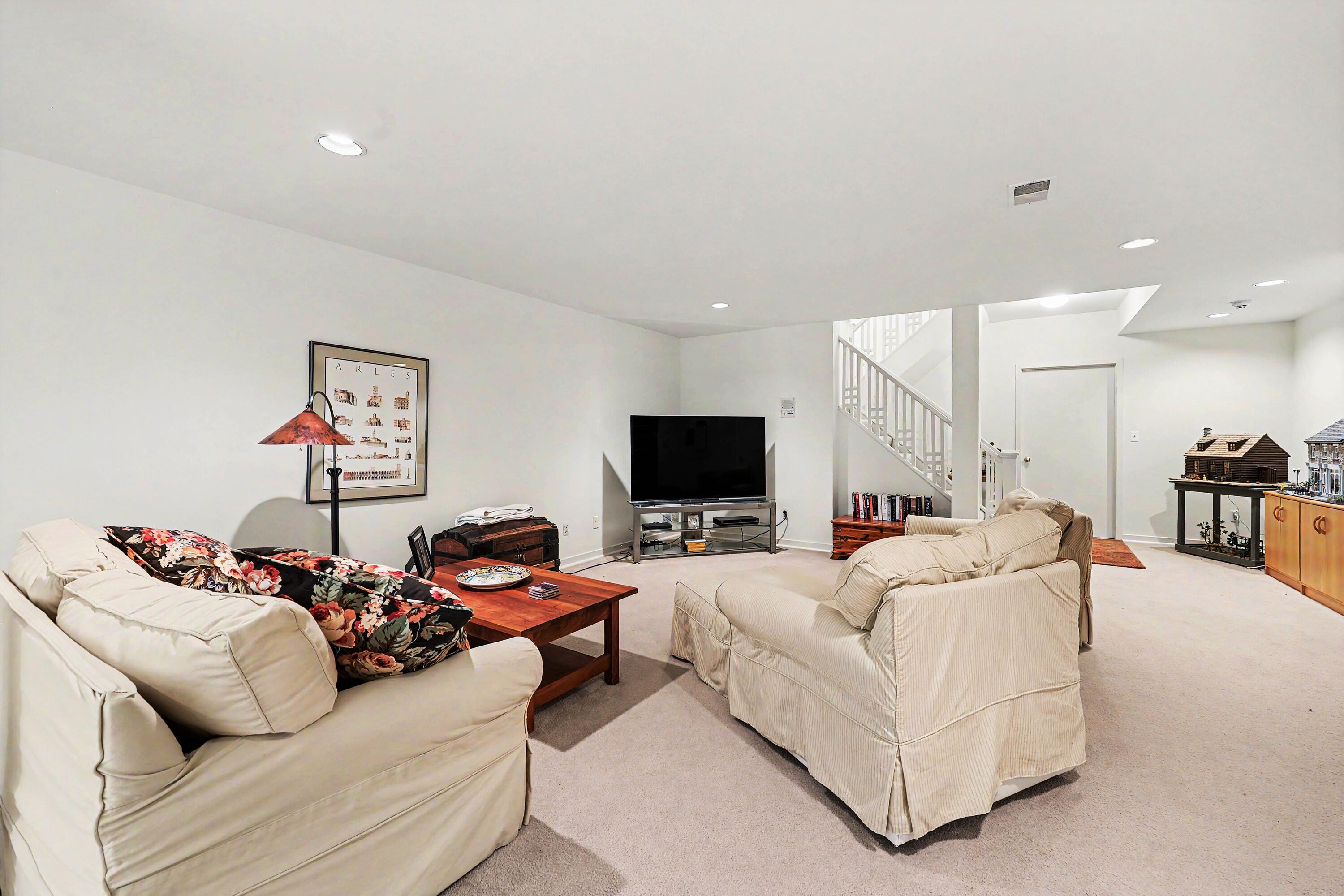 685 Green Road Ann Arbor, MI 48105 - Photo 65 of 83 CFHJ8128