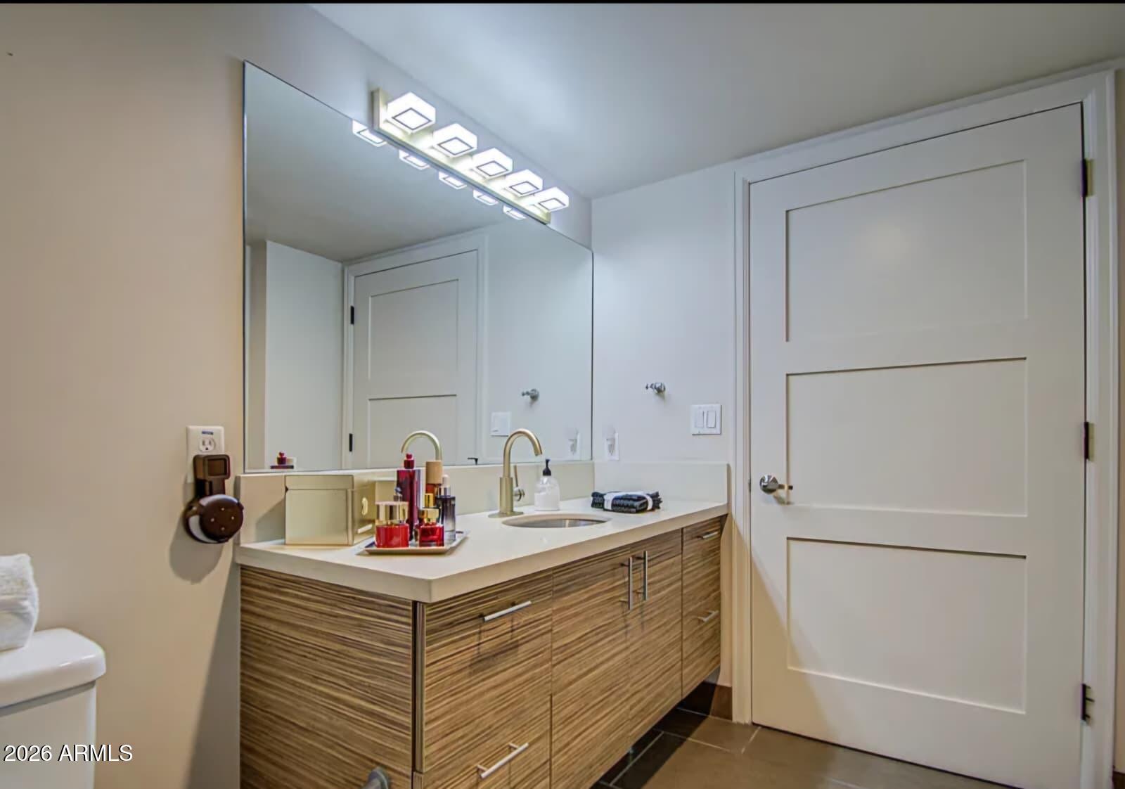 535 West Thomas Road, Unit 513 Phoenix, AZ 85013 - Photo 15 of 25 PHOTO-2026-01-25-08-39-47 (1)