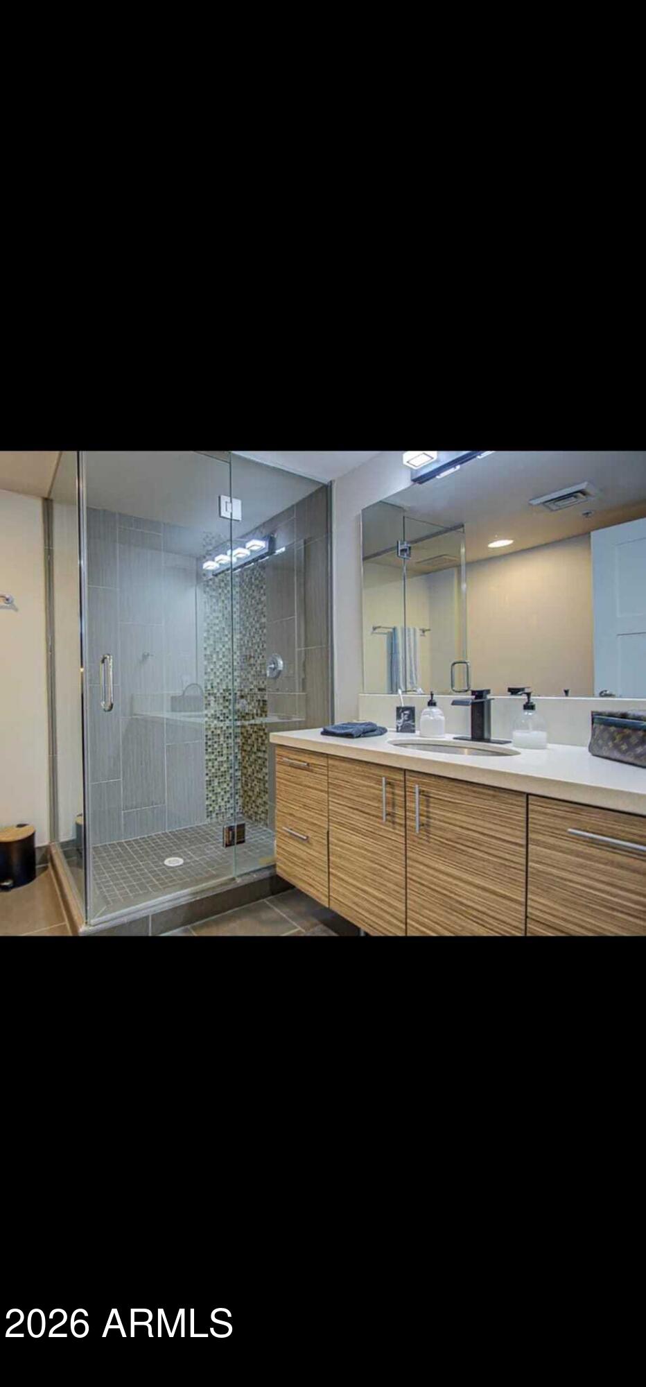 535 West Thomas Road, Unit 513 Phoenix, AZ 85013 - Photo 22 of 25 PHOTO-2026-01-25-08-39-50 (1)