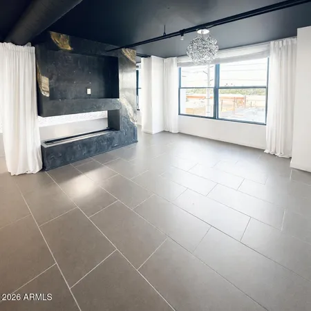 $3,000 | 535 West Thomas Road, Unit 513, Phoenix, AZ 85013