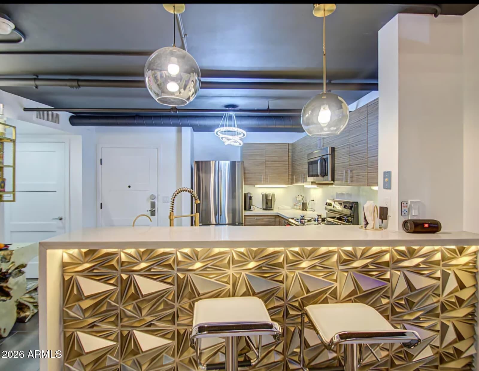 535 West Thomas Road, Unit 513 Phoenix, AZ 85013 - Photo 10 of 25 PHOTO-2026-01-25-08-39-45