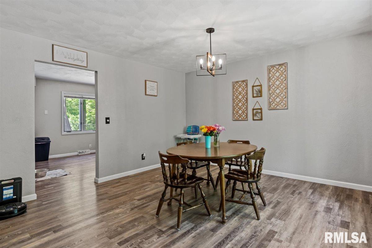 49 Etherton Lane Springfield, IL 62712 - Photo 5 of 45
