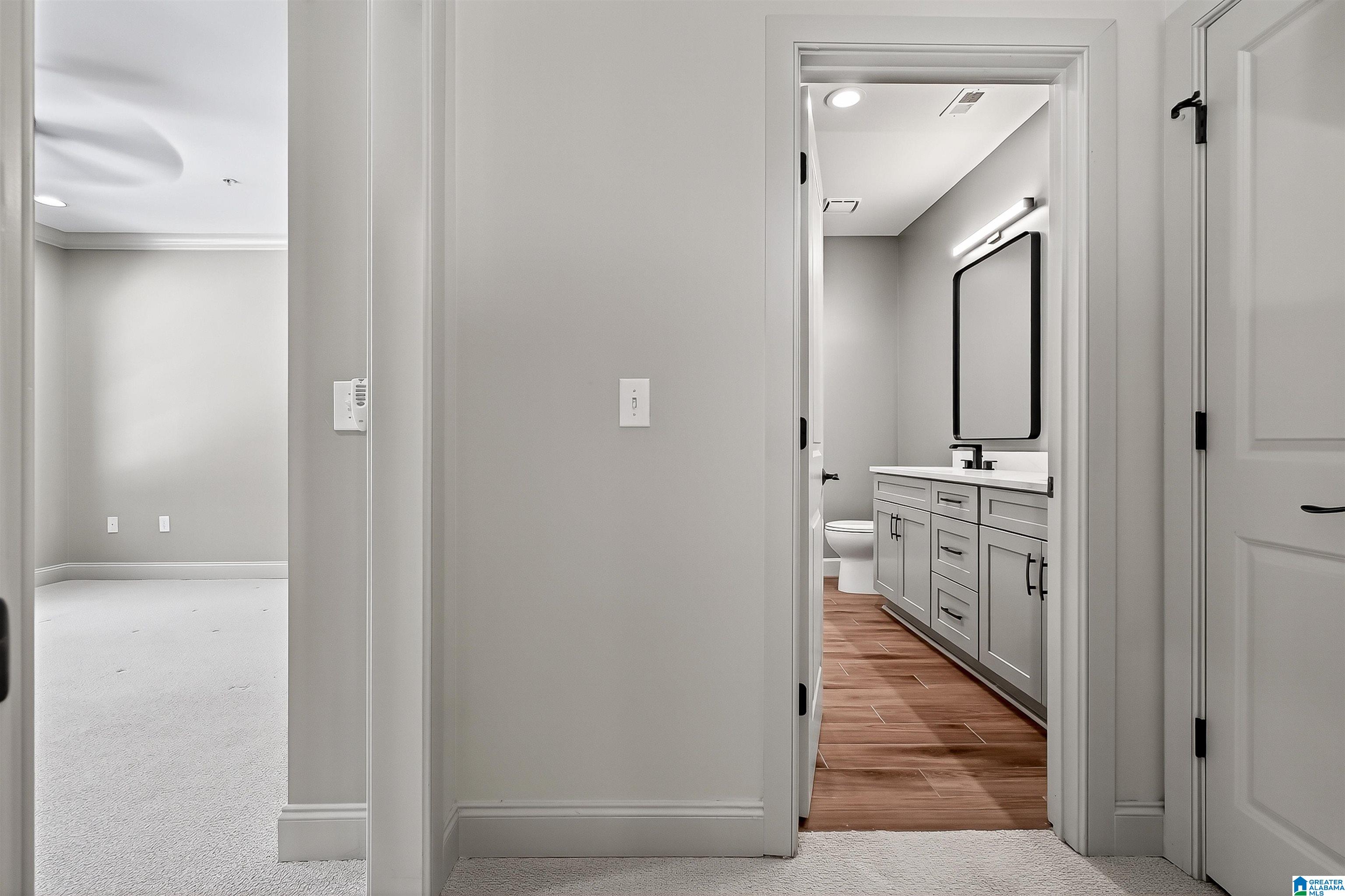2105 Lancaster Road Birmingham, AL 35209 - Photo 29 of 53