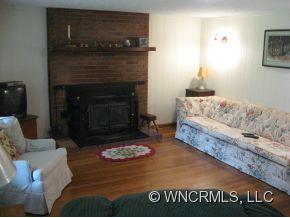 748 Morgan Hill Road Fairview, NC 28730 - Photo 10 of 12 Gallery Image 10