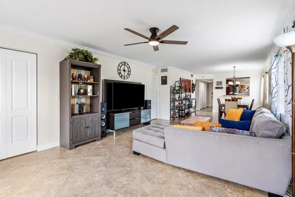 $280,000 | 2905 Southwest 22nd Avenue, Unit 1080, Delray Beach, FL 33445