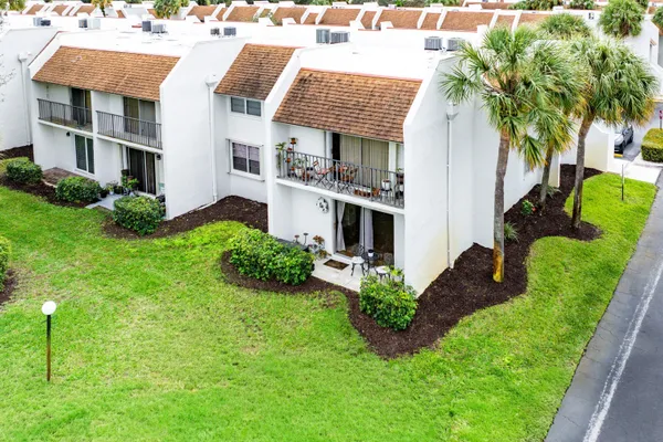 $280,000 | 2905 Southwest 22nd Avenue, Unit 1080, Delray Beach, FL 33445