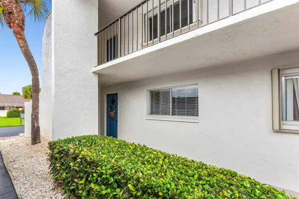 $280,000 | 2905 Southwest 22nd Avenue, Unit 1080, Delray Beach, FL 33445