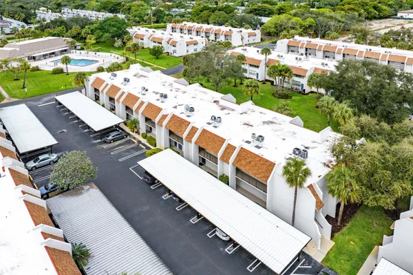 $280,000 | 2905 Southwest 22nd Avenue, Unit 1080, Delray Beach, FL 33445