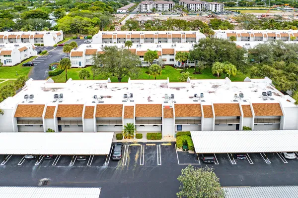 $280,000 | 2905 Southwest 22nd Avenue, Unit 1080, Delray Beach, FL 33445
