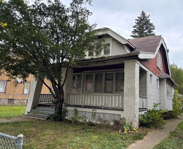 $59,900 | 3050 North 24th Place, Milwaukee, WI 53206