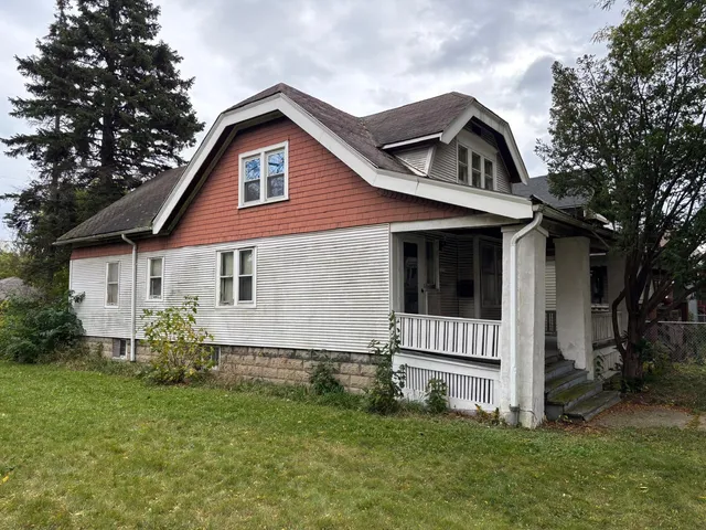 $59,900 | 3050 North 24th Place, Milwaukee, WI 53206
