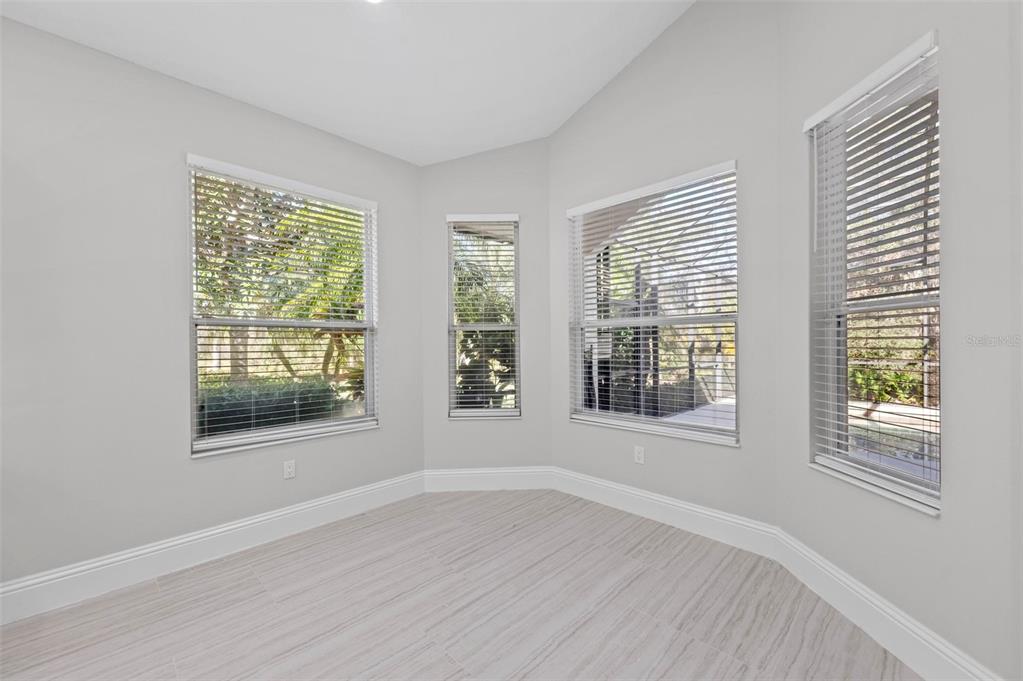 6639 Pebble Beach Way Lakewood Ranch, FL 34202 - Photo 13 of 32