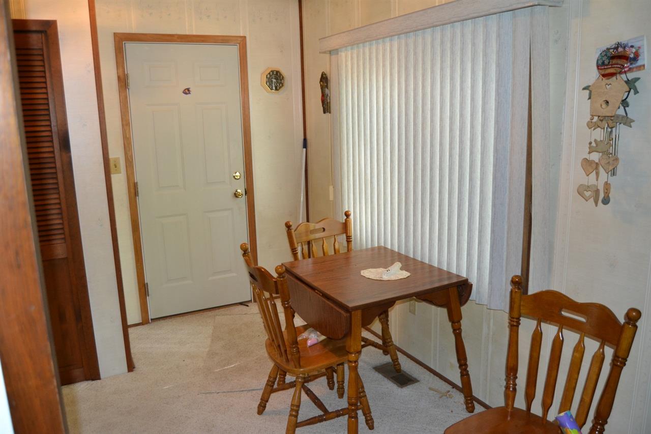 5640 North Reserve Road Roscommon, MI 48653 - Photo 3 of 19 1876310-2.JPG