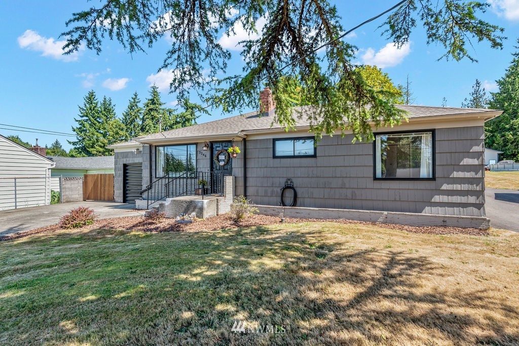 3246 Laurel Road Longview, WA 98632 - Photo 2 of 32 Gallery Image 2