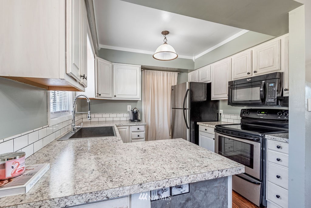 3246 Laurel Road Longview, WA 98632 - Photo 13 of 32 Gallery Image 13