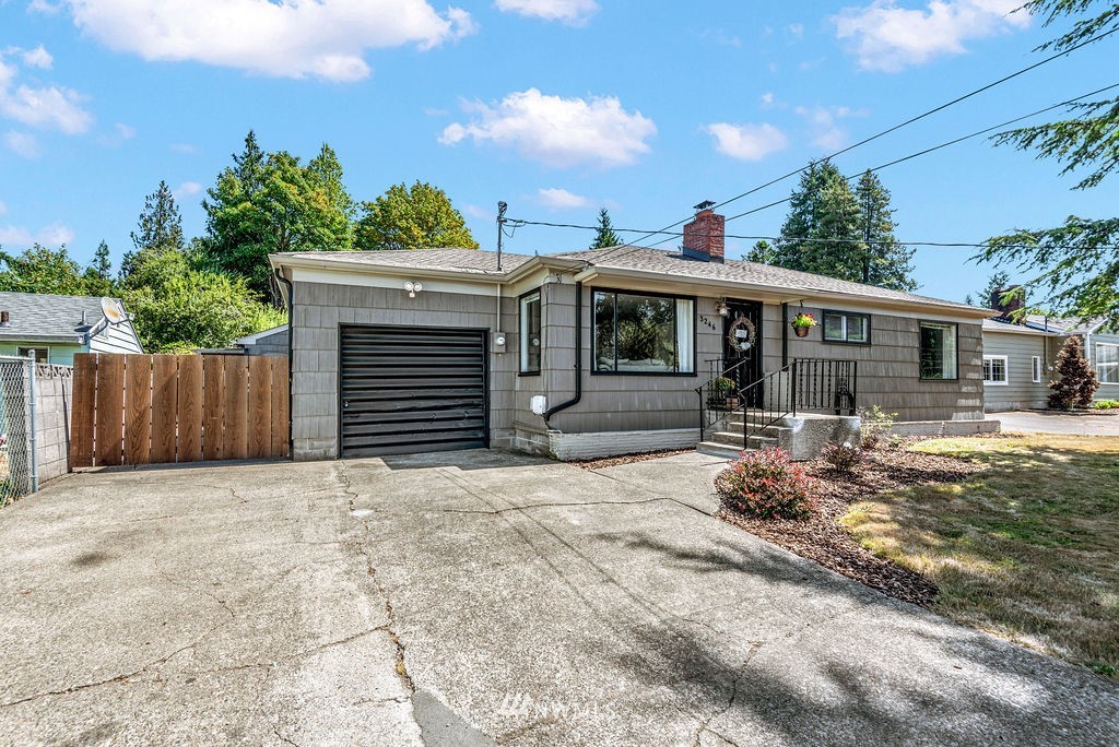 3246 Laurel Road Longview, WA 98632 - Photo 3 of 32 Gallery Image 3