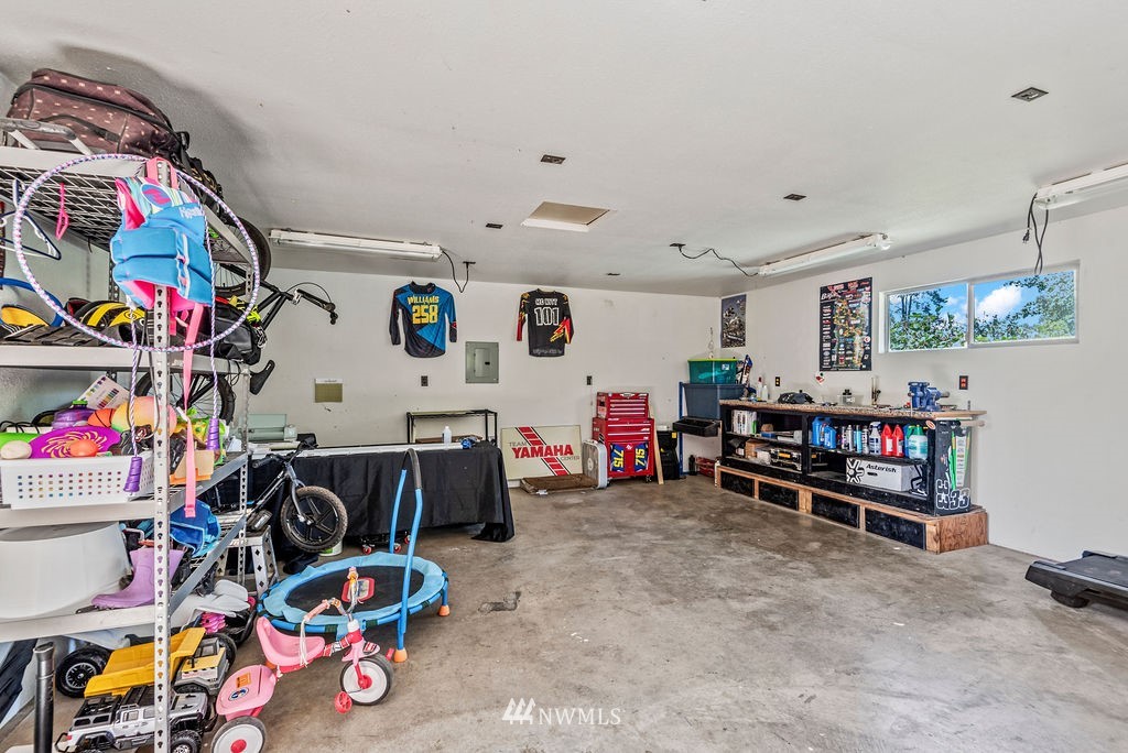 3246 Laurel Road Longview, WA 98632 - Photo 23 of 32 Gallery Image 23