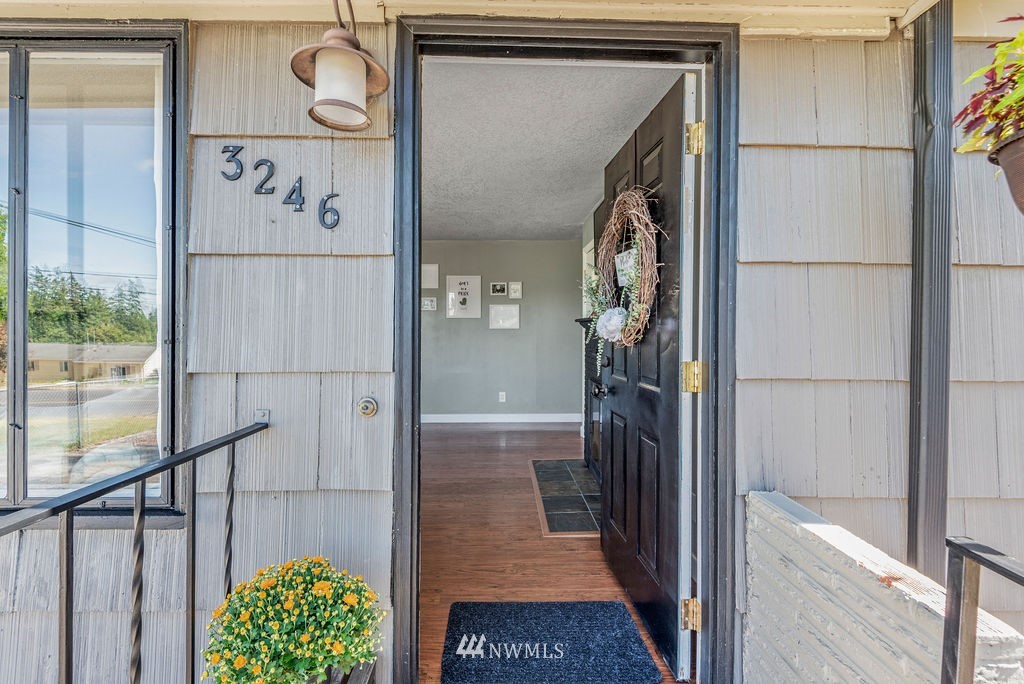 3246 Laurel Road Longview, WA 98632 - Photo 5 of 32 Gallery Image 5