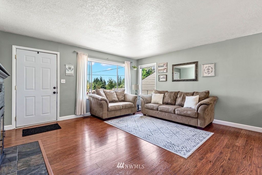 3246 Laurel Road Longview, WA 98632 - Photo 6 of 32 Gallery Image 6