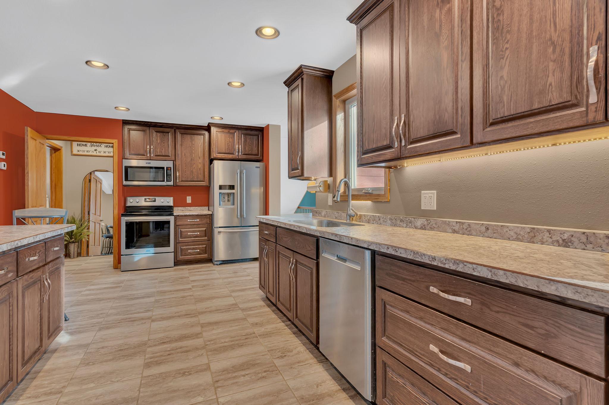 507 Oak Street Danube, MN 56230 - Photo 9 of 45