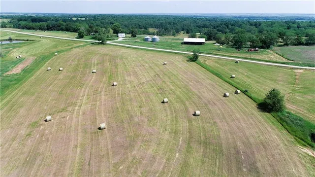 $458,150 | 893 Northwest 75th Street, Gilman City, MO 64642