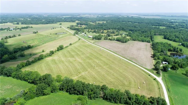 $458,150 | 893 Northwest 75th Street, Gilman City, MO 64642