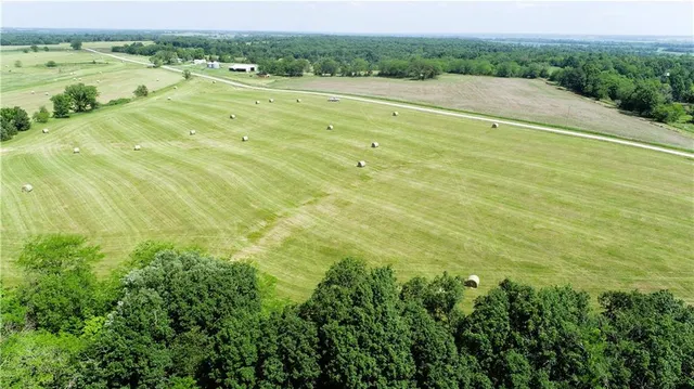 $458,150 | 893 Northwest 75th Street, Gilman City, MO 64642