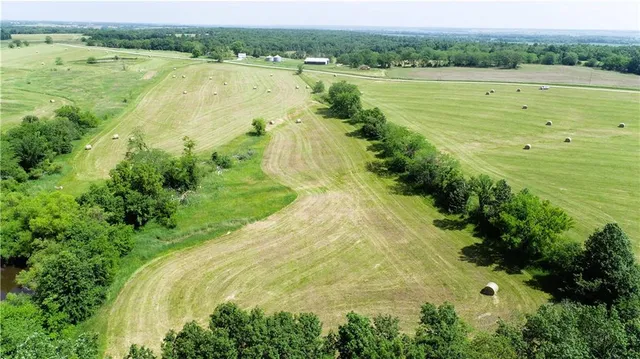 $458,150 | 893 Northwest 75th Street, Gilman City, MO 64642