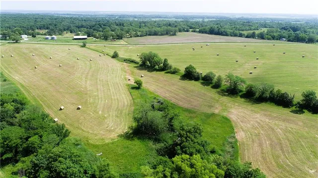 $458,150 | 893 Northwest 75th Street, Gilman City, MO 64642