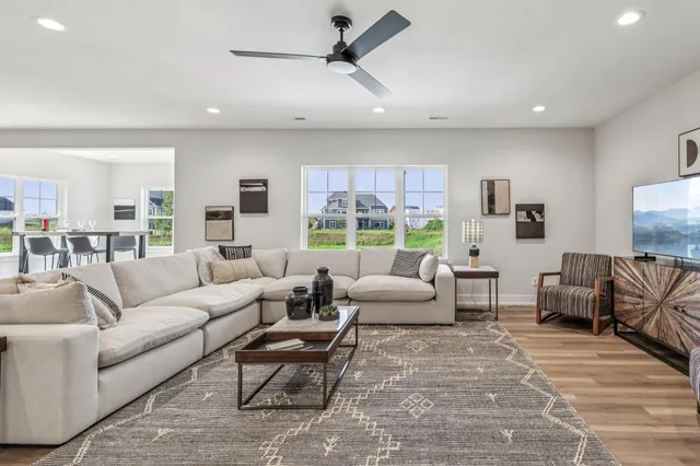 $1,374,900 | 1103 Moll Drive, Waunakee, WI 53597