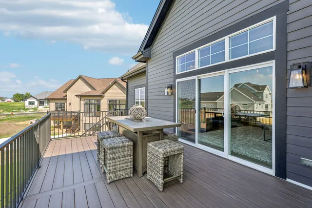 $1,374,900 | 1103 Moll Drive, Waunakee, WI 53597