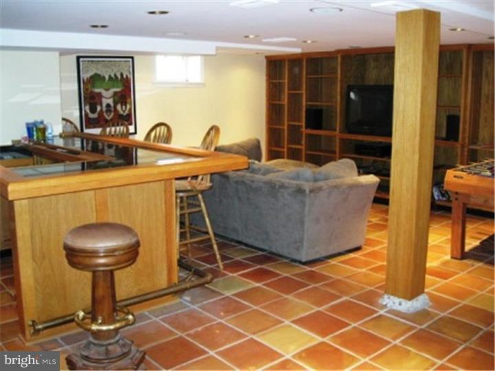 2300 North Schaffer Road Pottstown, PA 19464 - Photo 10 of 17 Basement - Finished