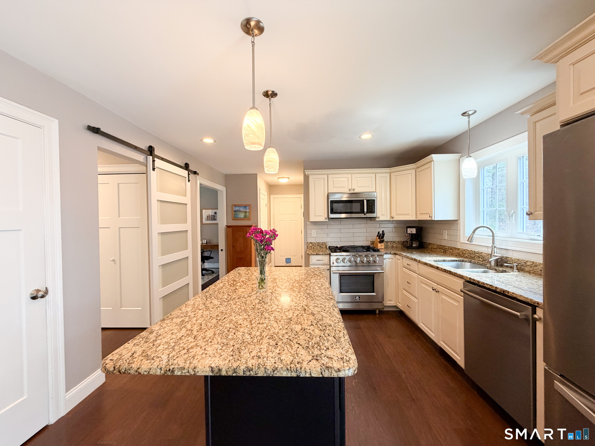 747 Allen Hill Road Brooklyn, CT 06234 - Photo 5 of 38