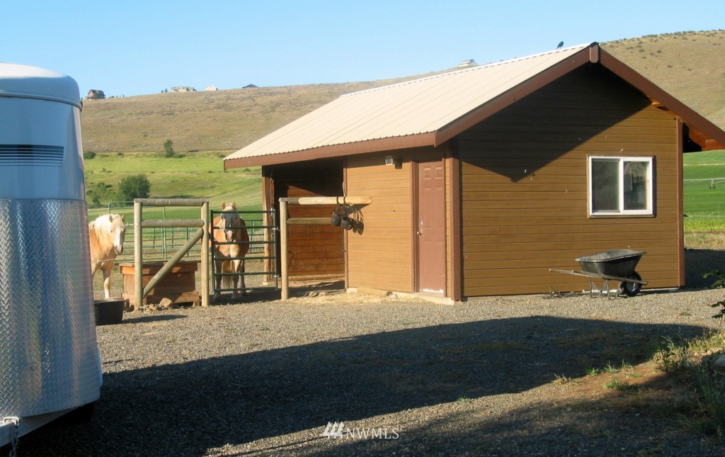 4150 Robinson Canyon Road Ellensburg, WA 98926 - Photo 11 of 14