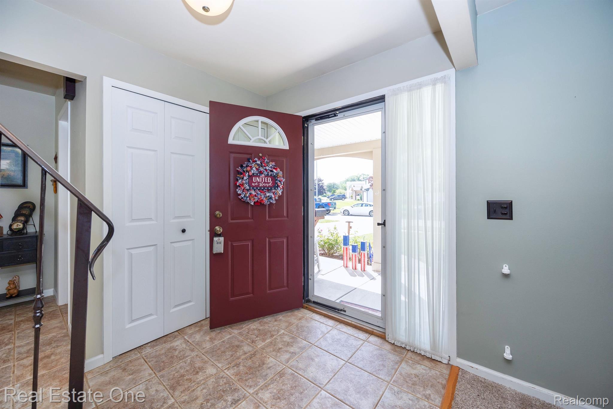 7656 Provincial Road Canton, MI 48187 - Photo 18 of 66 Gallery Image 18