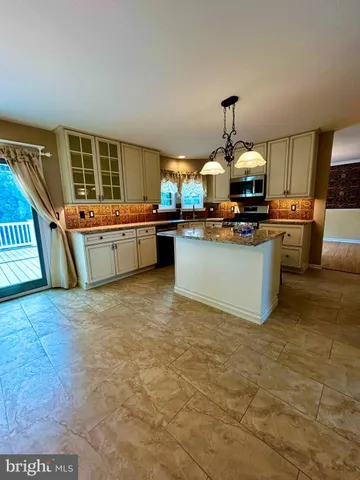 $699,000 | 175 Barracuda Road, Manahawkin, NJ 08050