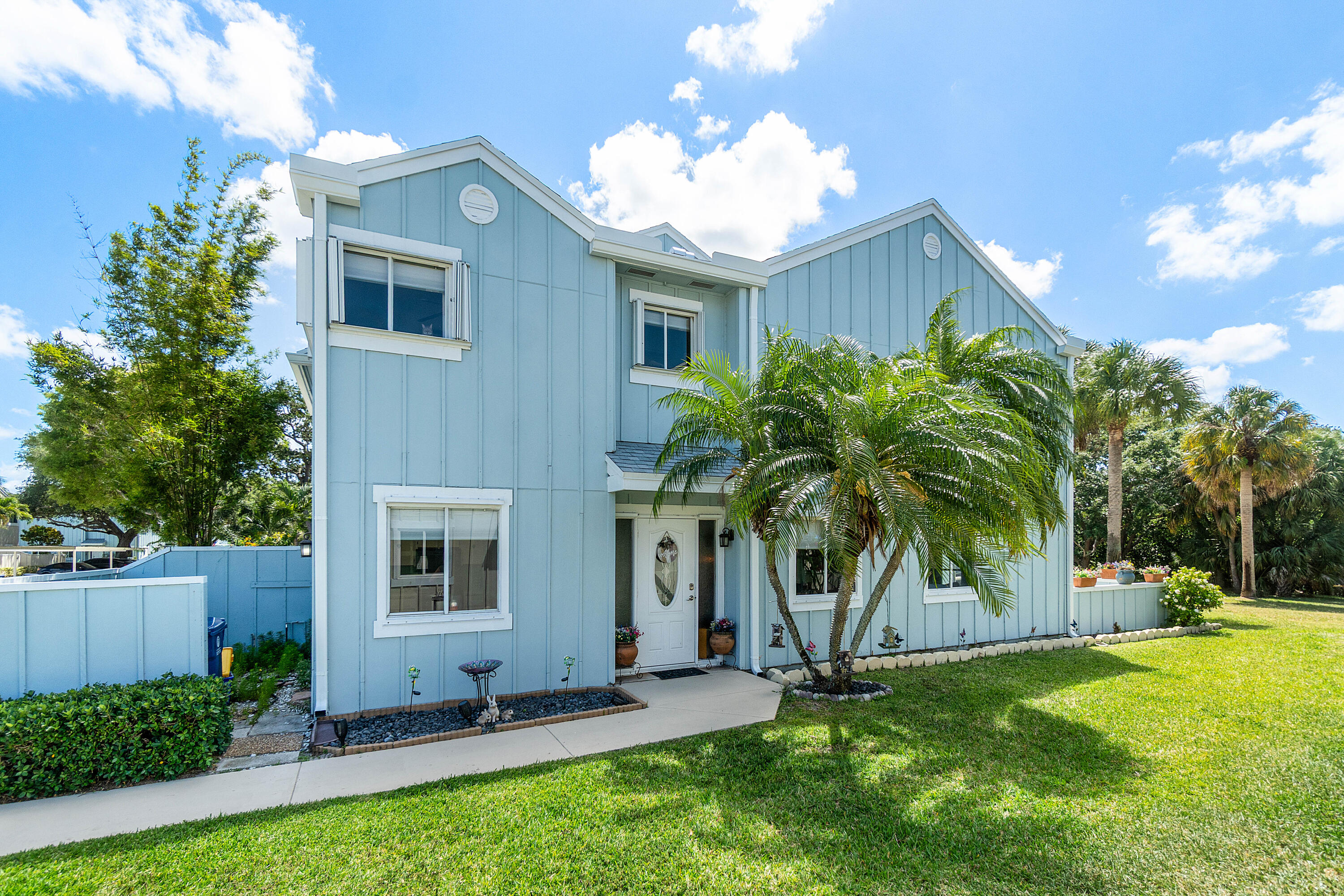 6199 Riverwalk Ln Unit 6  