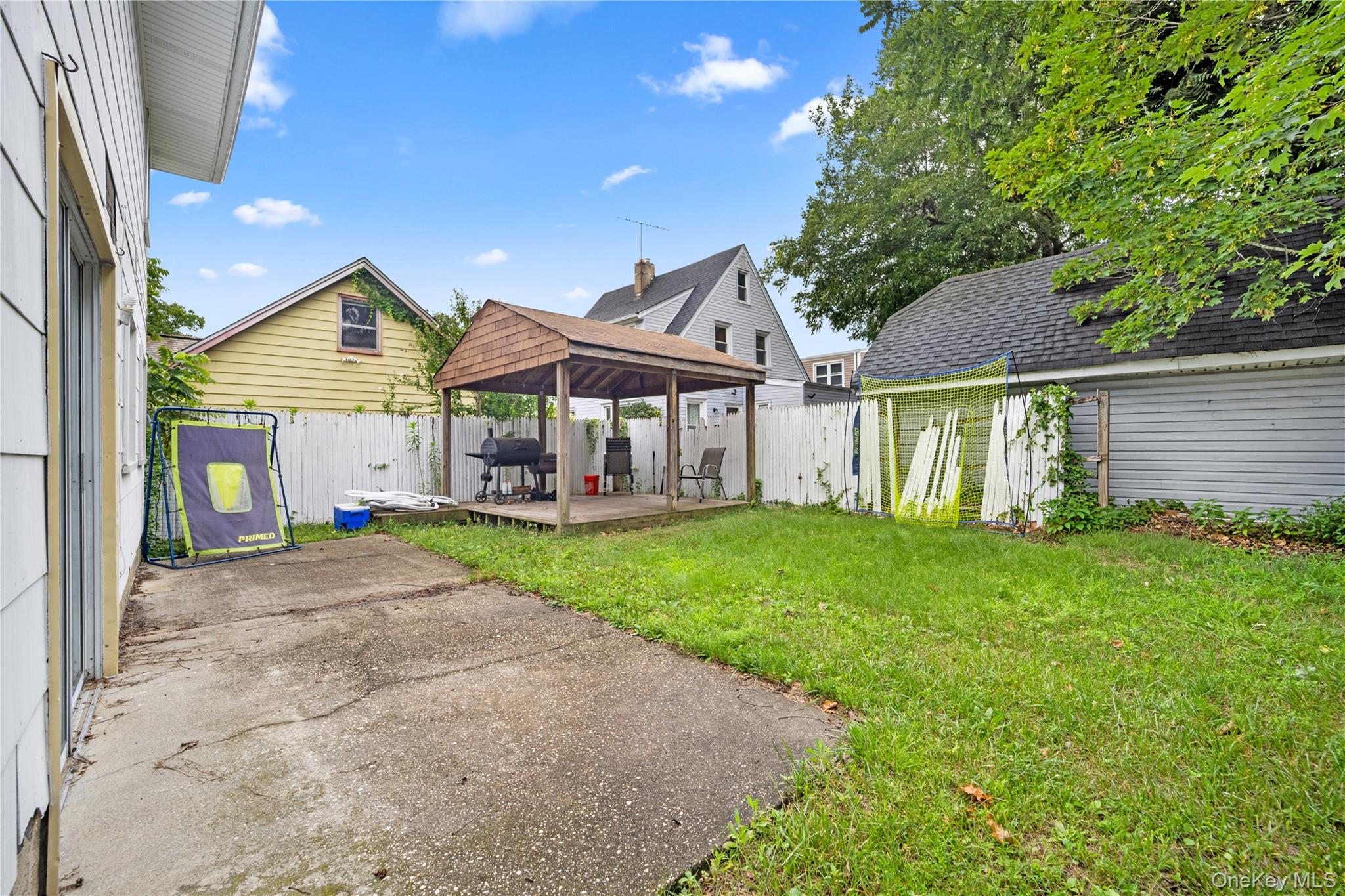 284 Baldwin Road Hempstead, NY 11550 - Photo 4 of 33 Gallery Image 4