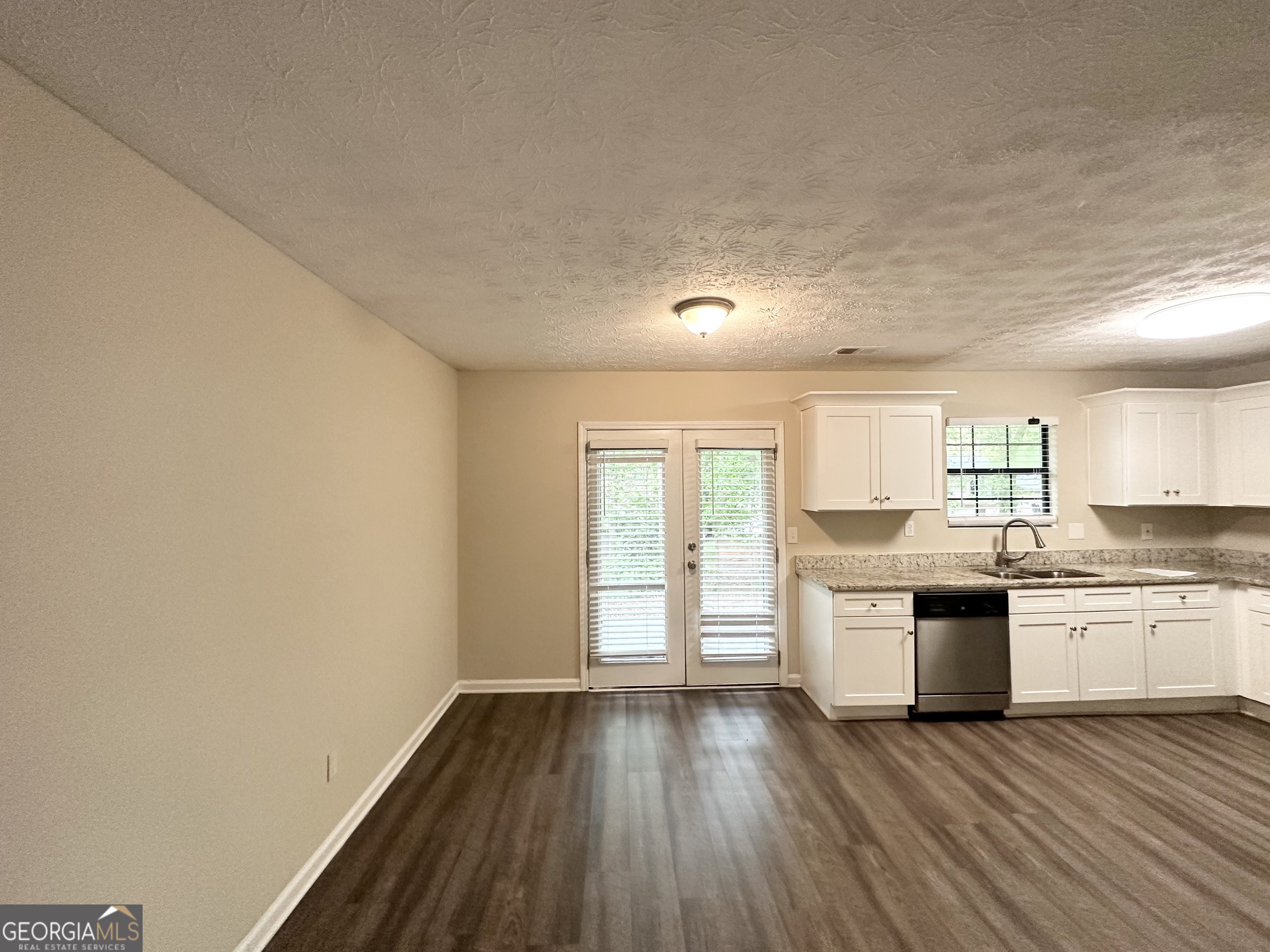 3879 McGill Lane Decatur, GA 30034 - Photo 5 of 13